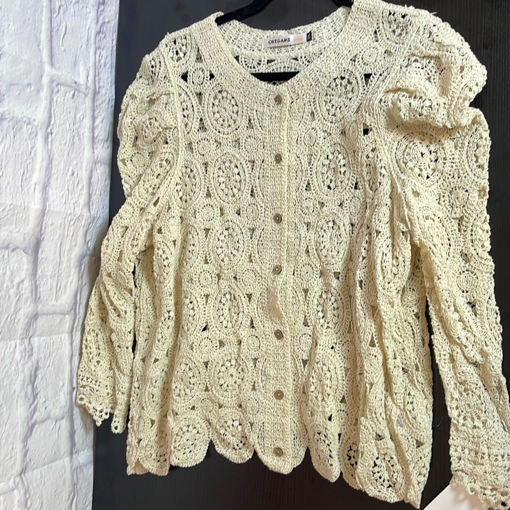 NWT Elegant & Chic Cream Puff Long Sleeve Crocheted Button Up Top Size 2X
